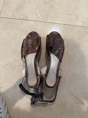 Women's Brown Zara size 39 Snake-Print Slingback Wedge Sandals